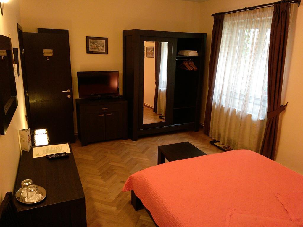 Rami House Central Double Rooms Brașov Zimmer foto
